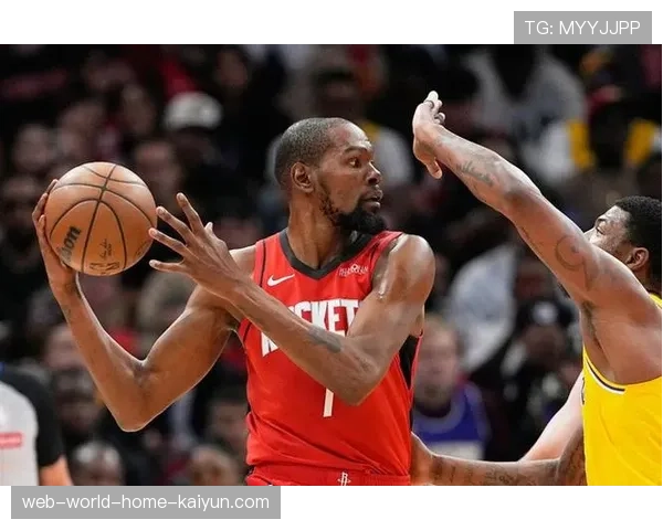 雷迪克防守策略果断清晰,包夹杜兰特制造失误成取胜之匙 雷迪克防守策略果断清晰,包夹杜兰特制造失误成取胜之匙